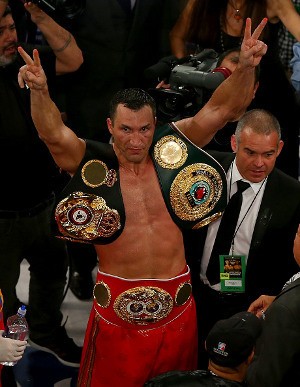 Wladimir Klitschko Sukses Pertahankan Gelar