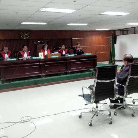 Emosi Sutan Bhatoegana Bikin Panas Sidang: Tipikor Bakal Di-Setting!