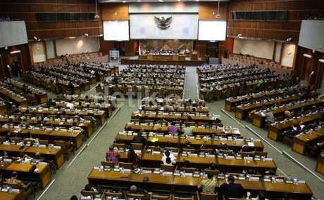 Cerita Tentang Kolam Renang, Pusat Kebugaran dan Spa di Gedung DPR