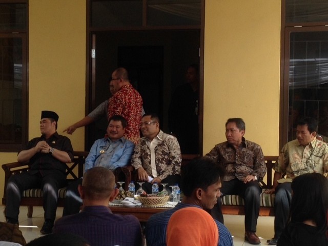 Blusukan ke Garut, Menperin Saleh Husin Dengar Curhatan Perajin Kulit