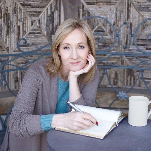 JK Rowling Berikan Naskah Pertama Career of Evil ke Pembaca yang Beruntung
