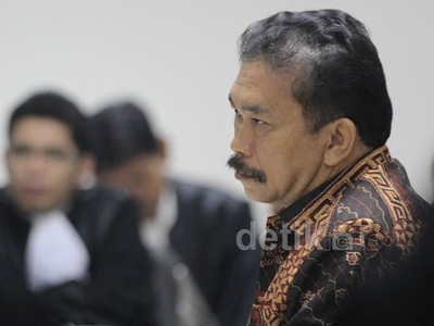 Bonaran Situmeang Dituntut 6 Tahun Penjara