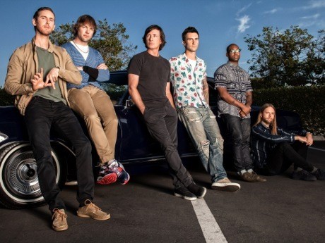Jelang Konser Ketiga, Maroon 5 Sapa Penggemar Indonesia Lewat Facebook