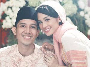 Akad Nikah Andien Digelar Tertutup
