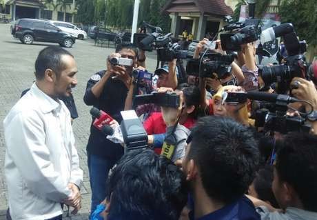 Pengacara Samad: Belum Ada Pemberitahuan Penahanan, Masih Dibicarakan