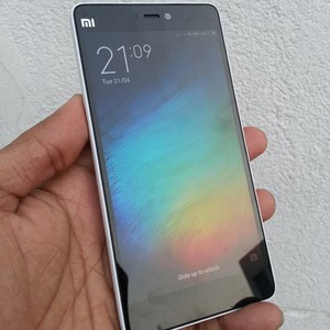 Xiaomi Mi 4i: Sekilas Nyaris Tanpa Lawan