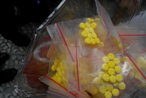 Pil Kuning untuk Parkinson Sudah Lama Dipakai untuk Mabuk-mabukan