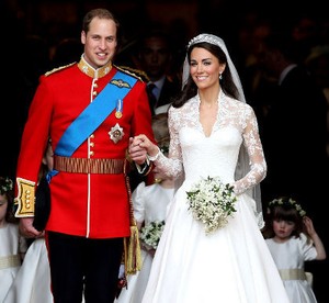 Kate Middleton Effect, 5 Seleb Ini Juga Menikah Pakai Gaun Lengan Panjang