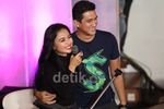 Surprise! Tantri Dapat Kejutan dari Suami di LIVECHATKustik