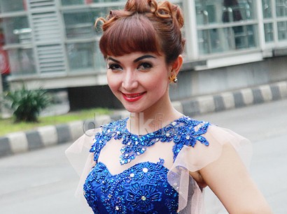 Pamer Saldo Miliaran di Buku Tabungan, Roro Fitria Tak Mau Disebut Riya