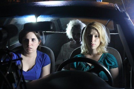 Rentetan Teror dan Aktivitas Paranormal Tayang di Thrill 4 Mei