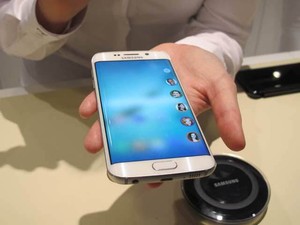 Samsung Paksa Pengguna Galaxy S6 Andalkan Cloud