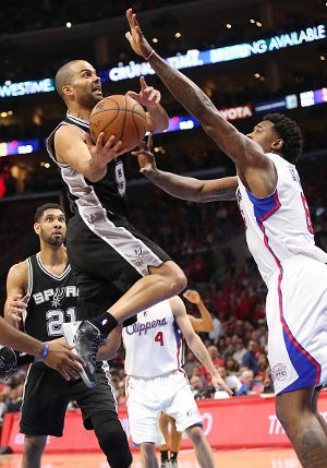 Rockets Lolos, Spurs Ungguli Clippers 3-2