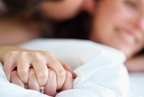 Libur Panjang? Pasutri Bisa Mengeksplorasi 4 Gaya Bercinta Ini