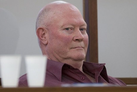 Aneh, Pria Ini Ajak Wanita Bercinta Demi Bisa Cabut Giginya dengan Tang