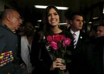 Pulang Kampung, Miss Universe 2014 Tebar Senyuman