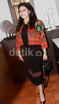 Bella terlihat lebih berisi.