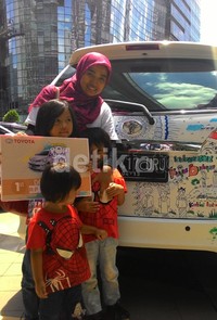 Di Avanza Pop You Up 2015 yang berlangsung hari ini, Kamis (20/4/2015) di Epicentrum Walk, Kuningan Jakarta ini, PT TAM menyediakan satu unit Avanza Veloz untuk dijadikan media kreasi para peserta. Jadi nantinya, peserta Avanza Pop You Up 2015 bisa berkreasi di Avanzanya masing-masing.