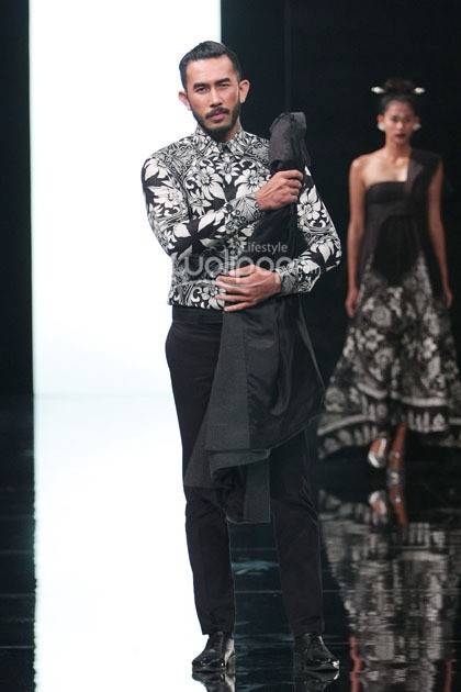 Iwan Tirta Dewaraja Iwan Tirta Private Collection at Fairmont Hotel. Senayan. Jakarta. 27/4/2014. [Foto: Mohammad Abduh/Wolipop]