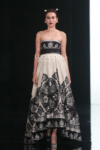 Iwan Tirta Dewaraja Iwan Tirta Private Collection at Fairmont Hotel. Senayan. Jakarta. 27/4/2014. [Foto: Mohammad Abduh/Wolipop]