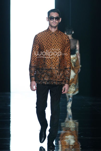 Iwan Tirta Dewaraja Iwan Tirta Private Collection at Fairmont Hotel. Senayan. Jakarta. 27/4/2014. [Foto: Mohammad Abduh/Wolipop]