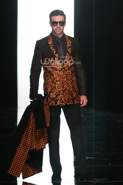 Iwan Tirta Dewaraja Iwan Tirta Private Collection at Fairmont Hotel. Senayan. Jakarta. 27/4/2014. [Foto: Mohammad Abduh/Wolipop]