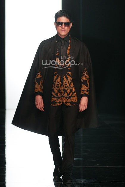 Iwan Tirta Dewaraja Iwan Tirta Private Collection at Fairmont Hotel. Senayan. Jakarta. 27/4/2014. [Foto: Mohammad Abduh/Wolipop]