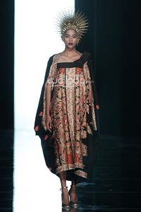 Iwan Tirta Dewaraja Iwan Tirta Private Collection at Fairmont Hotel. Senayan. Jakarta. 27/4/2014. [Foto: Mohammad Abduh/Wolipop]