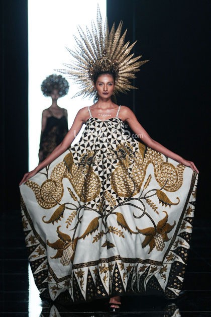 Iwan Tirta Dewaraja Iwan Tirta Private Collection at Fairmont Hotel. Senayan. Jakarta. 27/4/2014. [Foto: Mohammad Abduh/Wolipop]