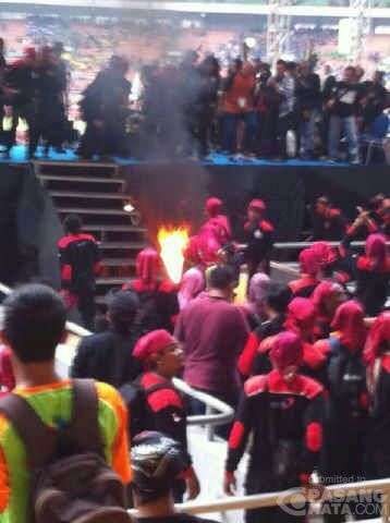 Ini Penampakan Pria Tewas Terbakar di GBK