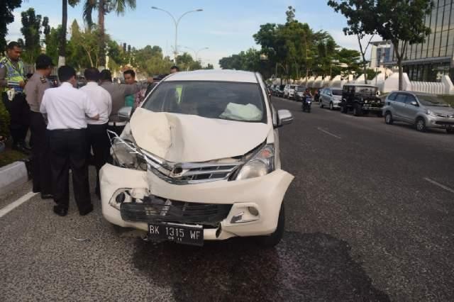 Gara-gara Tabrak Pajero Polisi, Sopir Avanza Ketahuan Bawa 5.000 Ekstasi
