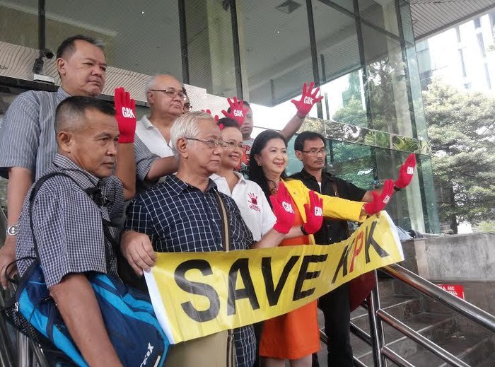 Novel Baswedan Ditangkap, Alumni Lintas Universitas Datangi KPK Serukan #SaveKPK