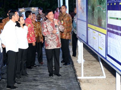 Jokowi Resmikan Proyek Tol Solo-Kertosono