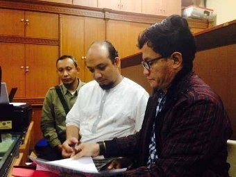 Pesawat yang Membawa Novel Baswedan Bertolak ke Jakarta