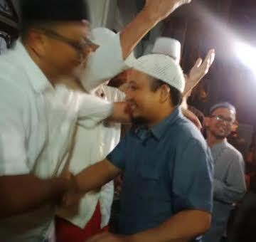 Usai Sujud Syukur, Novel Dihantarkan ke Rumah Diiringi Salawat dan Takbir