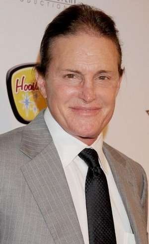 Bruce Jenner Dituntut karena Sebabkan Orang Meninggal Dalam Kecelakaan Mobil