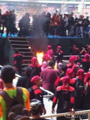 Ini Asal Bensin yang Digunakan Sebastian Bakar Diri saat Perayaan May Day