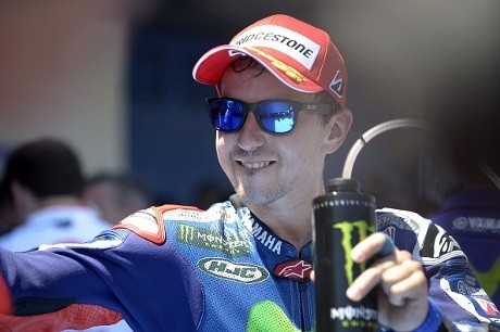 Rebut Pole, Lorenzo pun Bungkam Kritik