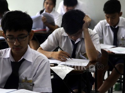 UN Hari Pertama SMP Marsudirini