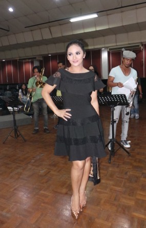 Curahan Hati Krisdayanti Usai Konser Traya