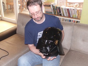 Cerita Penggemar Star Wars Rancang Kostum Darth Vader Selama 10 Tahun