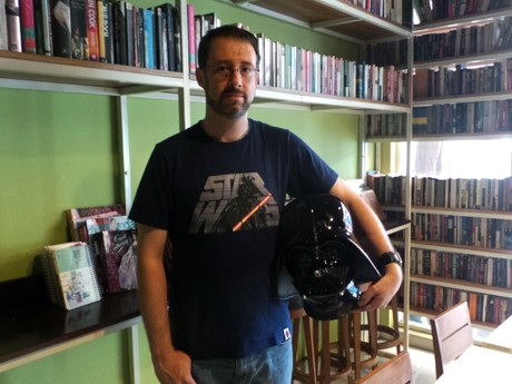 Cerita Penggemar Star Wars Rancang Kostum Darth Vader Selama 10 Tahun