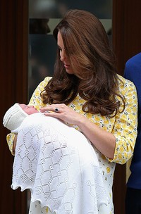 Kelahiran bayi perempuan ini juga dinanti-nantikan keluarga kerajaan sejak 25 tahun lalu. Chris Jackson/Getty Images/detikFoto.