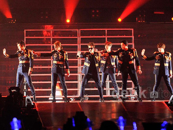 Super Junior Bikin ELF Histeris di Konser Super Show 6 Indonesia