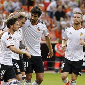 Valencia Tundukkan Eibar 3-1
