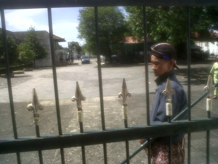 Adik Sultan: Kalau Sudah Keterlaluan, Masyarakat Harus Gumregah