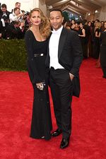 Bertabur Bintang di Red Carpet Met Gala 2015 (3)