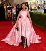 Bertabur Bintang di Red Carpet Met Gala 2015 (1)