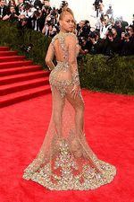 Hot Alert! Beyonce Super Vulgar di Met Gala 2015