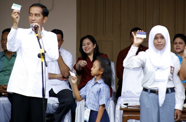 Pak Jokowi Mewarisi Ekonomi yang Lambat